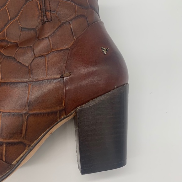 Trask Ronda Boots - Picture 2 of 9